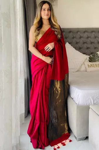 Red  cotton saree with unstitched blouse piece