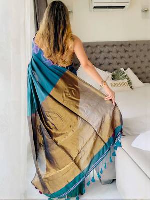 Teal woven design zari  cotton handloom khadi saree 3