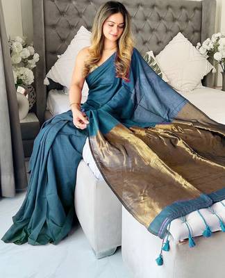 Teal woven design zari  cotton handloom khadi saree 4