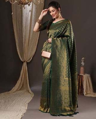Green woven design zari  georgette kanjeevaram saree 3