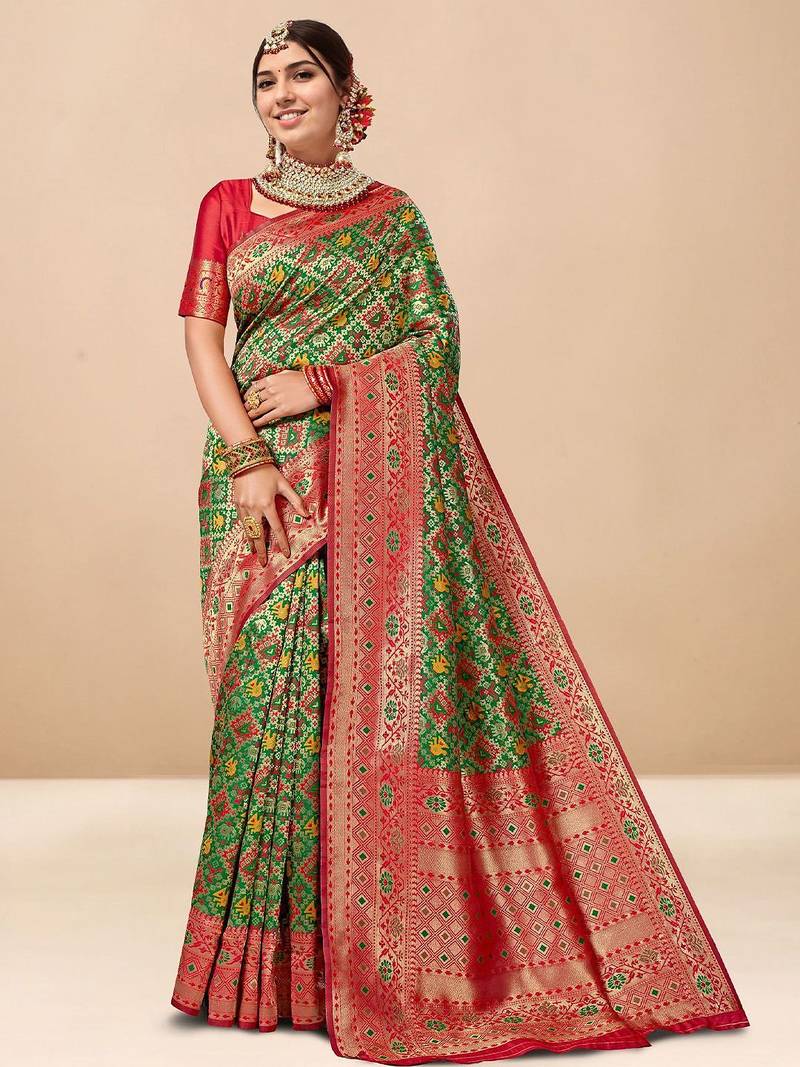 Green woven design zari art silk kanjeevaram saree