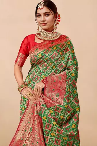 Green woven design zari art silk kanjeevaram saree