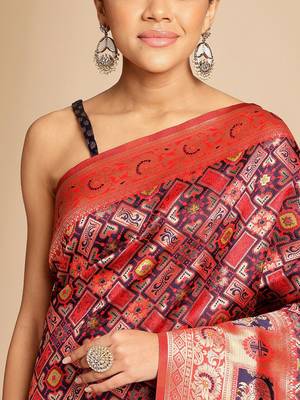 Blue ethnic woven design zari art silk kanjeevaram saree 4