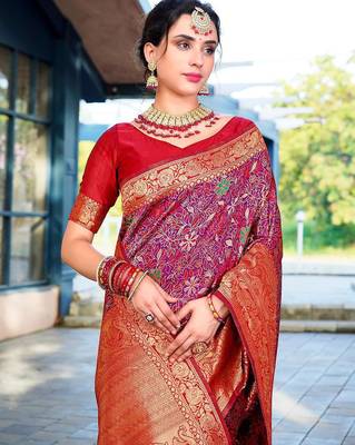 Red red woven design zari kanjeevaram saree 4