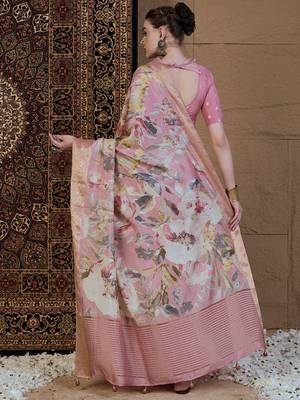 Pink floral zari silk blend sungudi saree 4