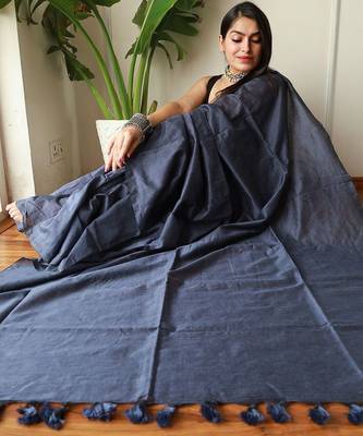 Navy blue  cotton plain saree 4