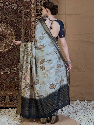 Grey floral zari silk blend sungudi saree 3