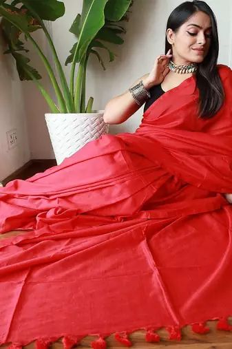 Red solid  cotton saree with blouse piece