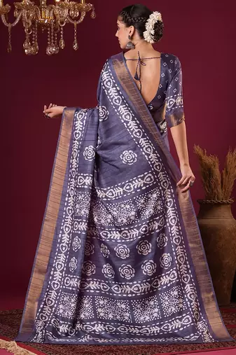 Violet women floral zari silk blend sungudi saree