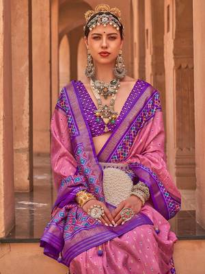 Pink pink & blue ethnic motifs woven design zari saree 2