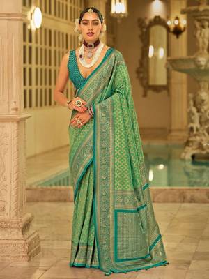 Green woven design zari kanjeevaram saree 2