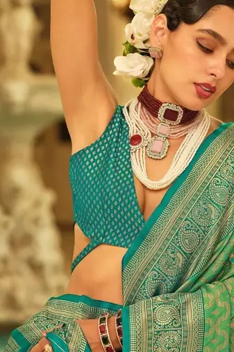 Green woven design zari kanjeevaram saree