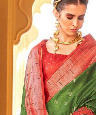 Green woven design zari  banarasi saree 3