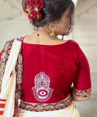 Off white ethnic motifs beads and stones block print saree 4