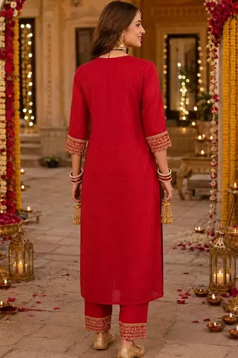 women ethnic motifs regular thread work kurta with trousers & with dupatta