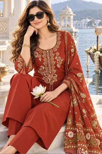 women ethnic motifs embroidered regular thread work  cotton kurta with trousers & with