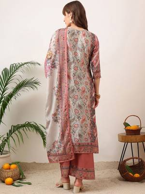 women ethnic motifs printed regular kurta with palazzos & with dupatta 4