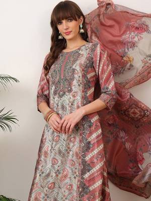 women ethnic motifs printed regular kurta with palazzos & with dupatta 6