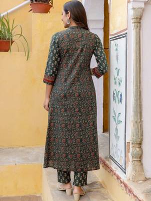 women ethnic motifs printed panelled mirror work  cotton kurta with trousers & with dupatta 3
