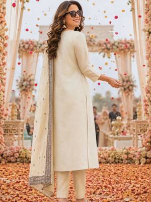women ethnic motifs work kurta with trousers & with dupatta 2