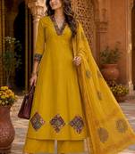 women ethnic motifs embroidered regular thread work  cotton kurta with palazzos & with