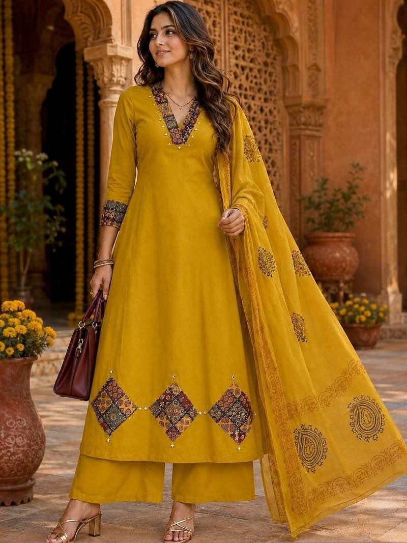women ethnic motifs embroidered regular thread work  cotton kurta with palazzos & with