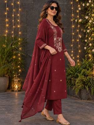 women ethnic motifs embroidered regular thread work  cotton kurta with trousers & with 2