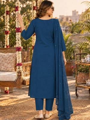 women floral embroidered regular thread work  cotton kurta with trousers & with dupatta 3