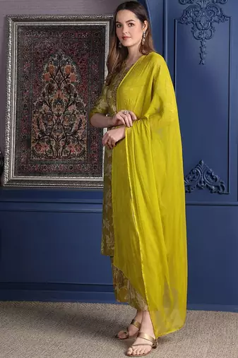 women floral printed kurta with palazzos & dupatta