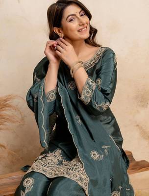 women embroidered regular kurta with palazzos & with dupatta 2