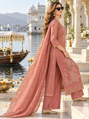women ethnic motifs embroidered kurta with palazzos & with dupatta 3