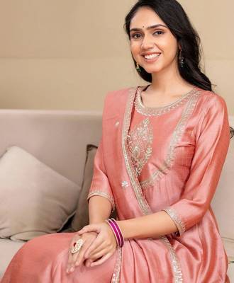 women ethnic motifs embroidered regular thread work  silk kurta with trousers & with dupatta 2