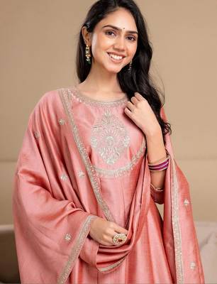 women ethnic motifs embroidered regular thread work  silk kurta with trousers & with dupatta 3