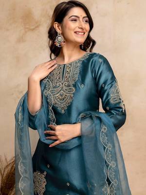 women embroidered regular kurta with palazzos & with dupatta 7