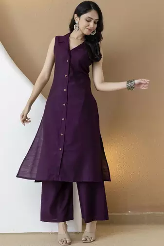 women regular kurta with palazzos