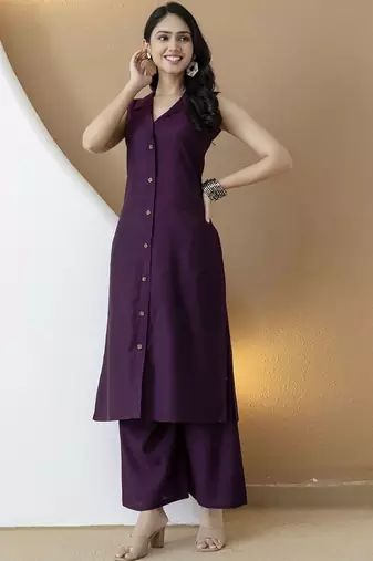 women regular kurta with palazzos