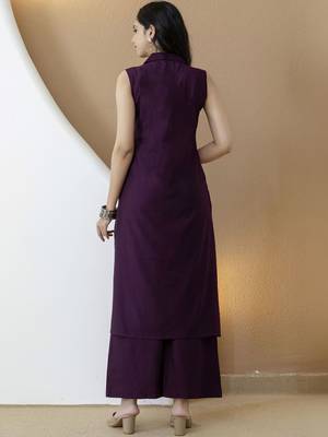 women regular kurta with palazzos 6