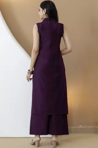 women regular kurta with palazzos