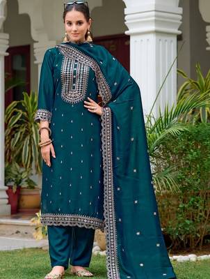 women ethnic motifs embroidered regular thread work kurta with patiala & with dupatta 1