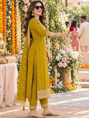 women ethnic motifs embroidered regular sequinned kurta with trousers & with dupatta 4