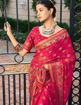Pink floral zari poly georgette saree 3