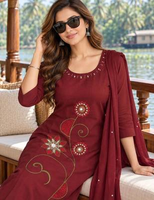 women ethnic motifs embroidered regular mirror work  cotton kurta with trousers & with 4