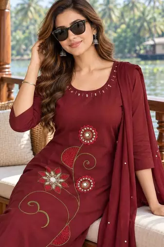women ethnic motifs embroidered regular mirror work  cotton kurta with trousers & with