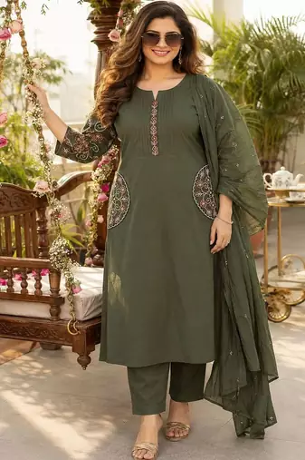 women ethnic motifs embroidered regular thread work  cotton kurta with trousers & with