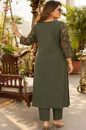 women ethnic motifs embroidered regular thread work  cotton kurta with trousers & with