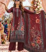 women floral printed regular kurta with trousers & with dupatta