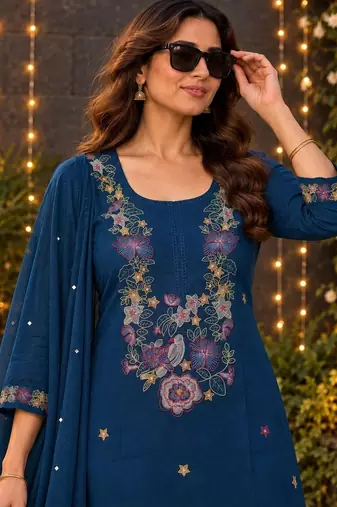 women ethnic motifs embroidered regular thread work  cotton kurta with trousers & with