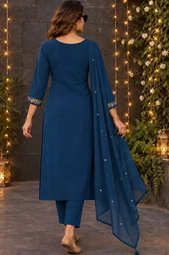 women ethnic motifs embroidered regular thread work  cotton kurta with trousers & with