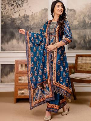 women ethnic motifs printed regular kurta with palazzos & with dupatta 3