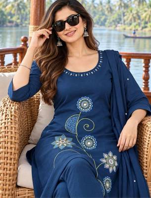 women ethnic motifs embroidered regular thread work  cotton kurta with trousers & with 2